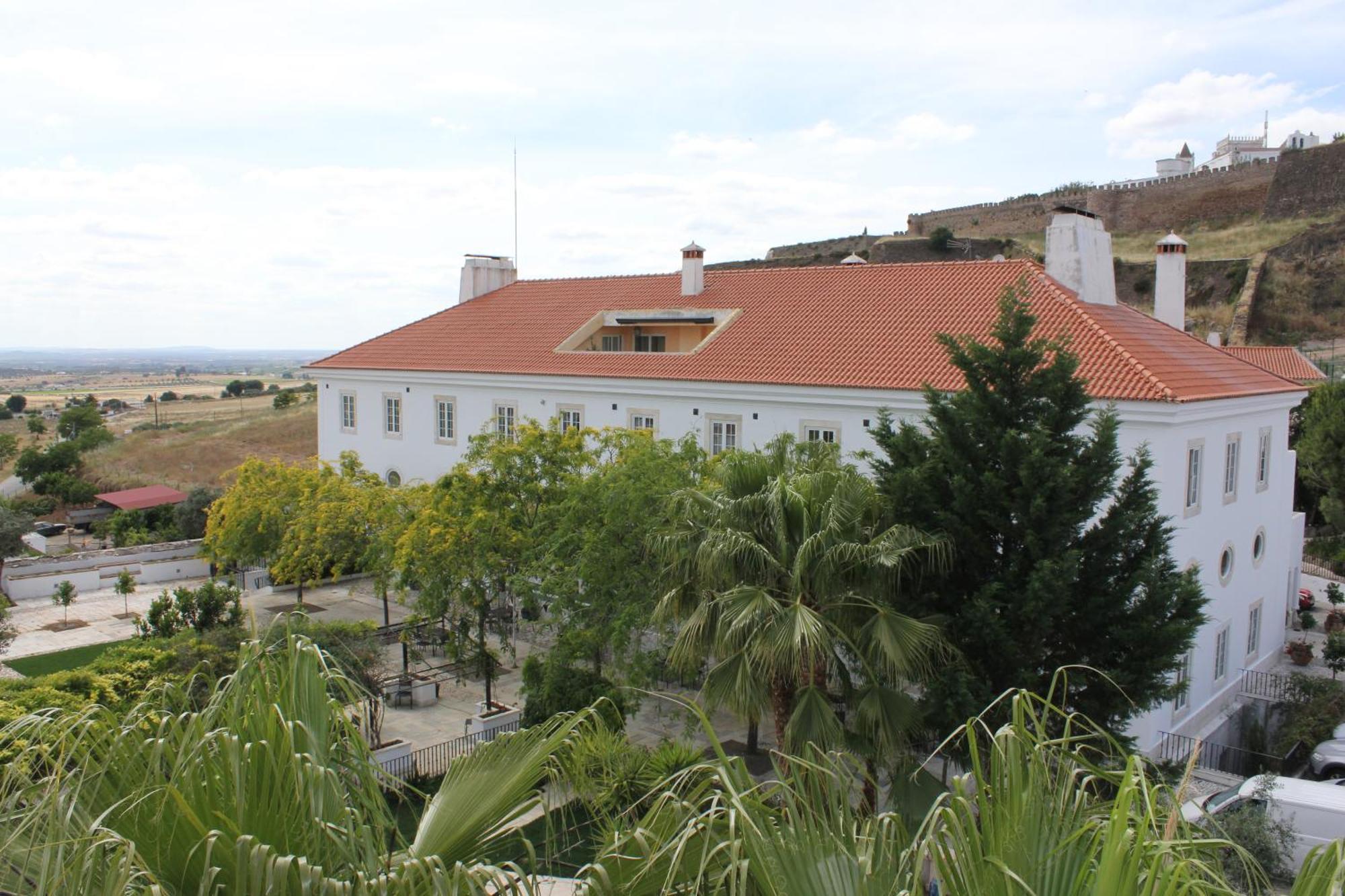 Pateo Dos Solares Charm Hotel Estremoz Exterior photo