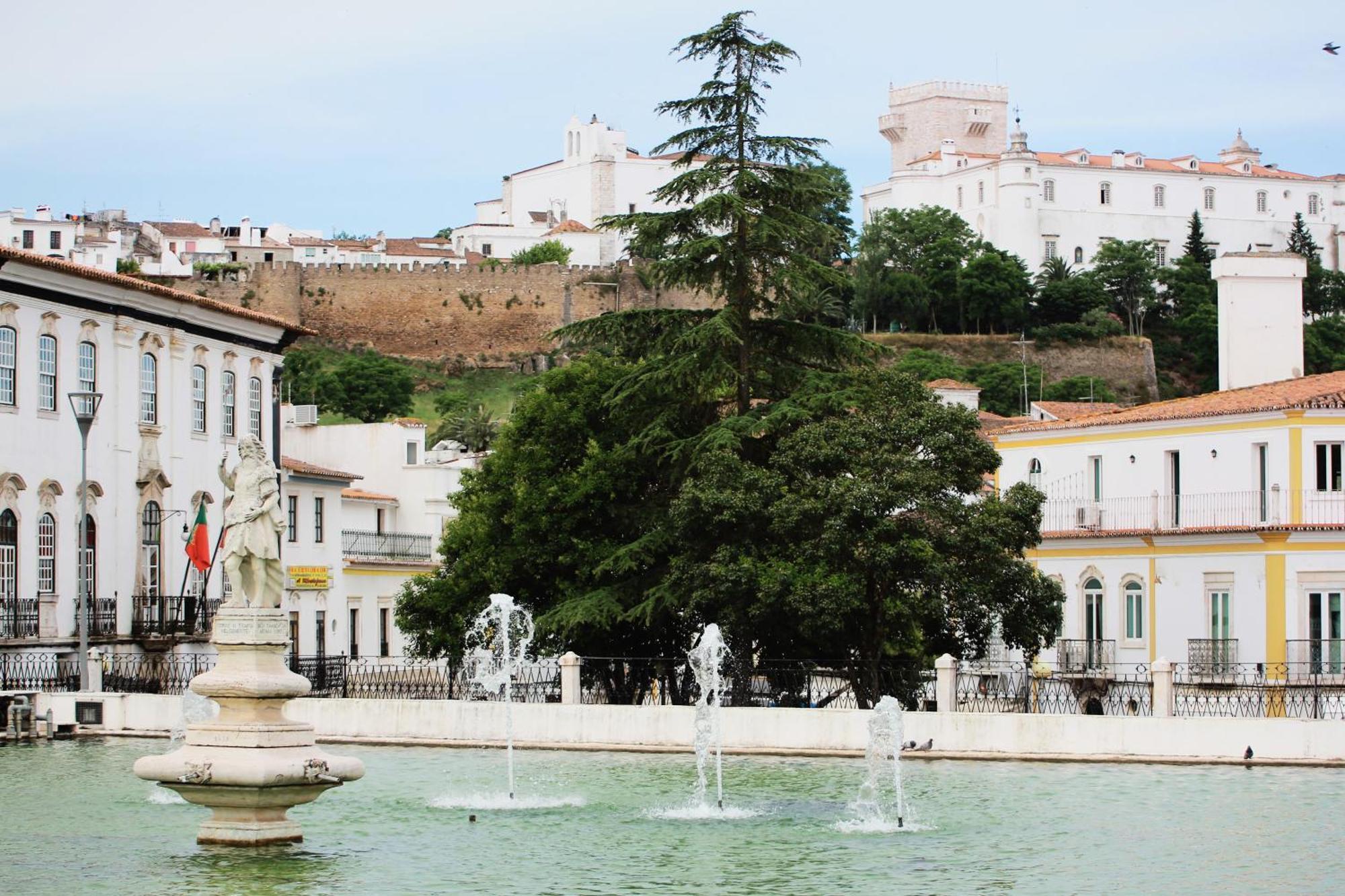 Pateo Dos Solares Charm Hotel Estremoz Exterior photo