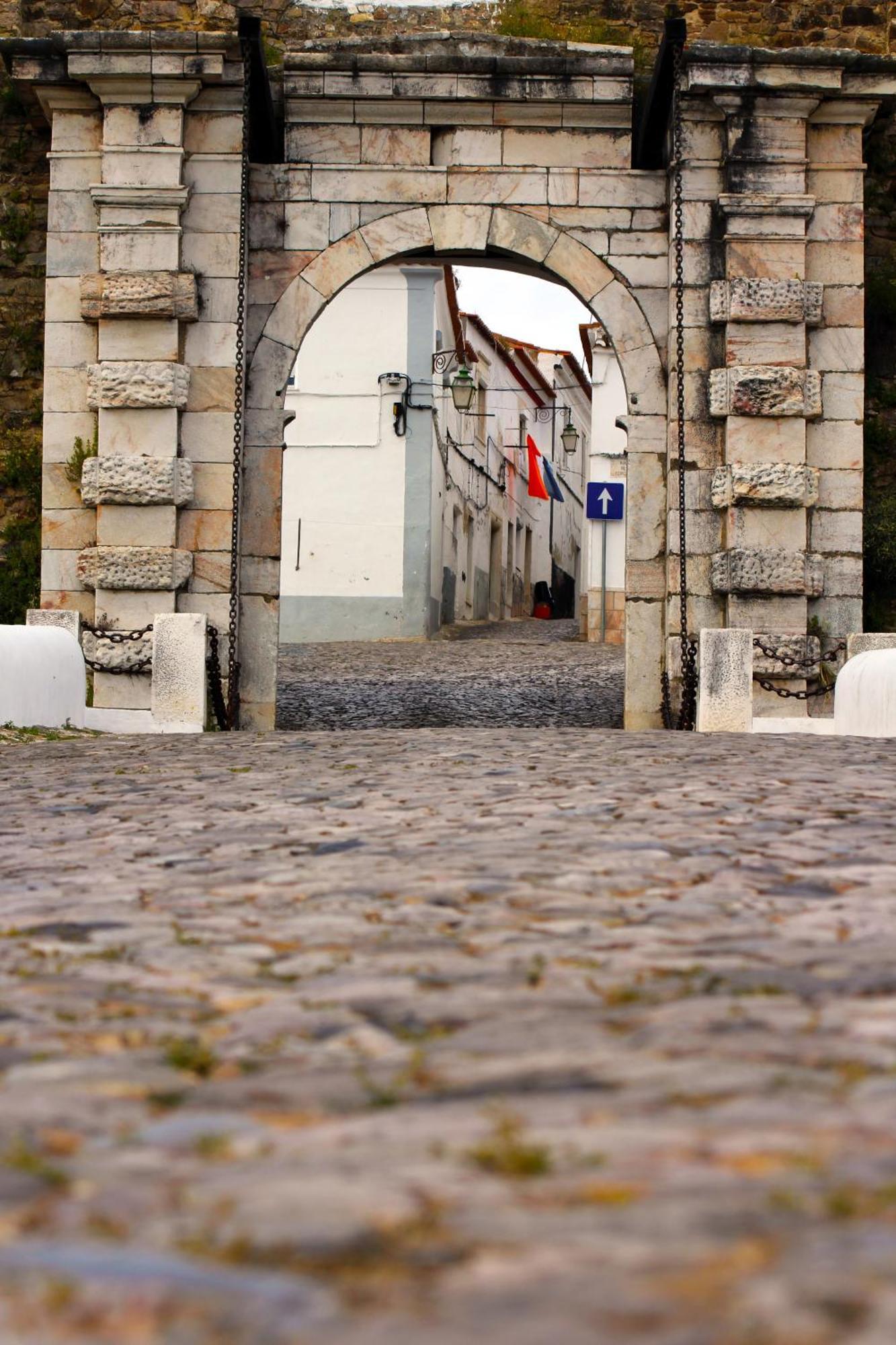 Pateo Dos Solares Charm Hotel Estremoz Exterior photo